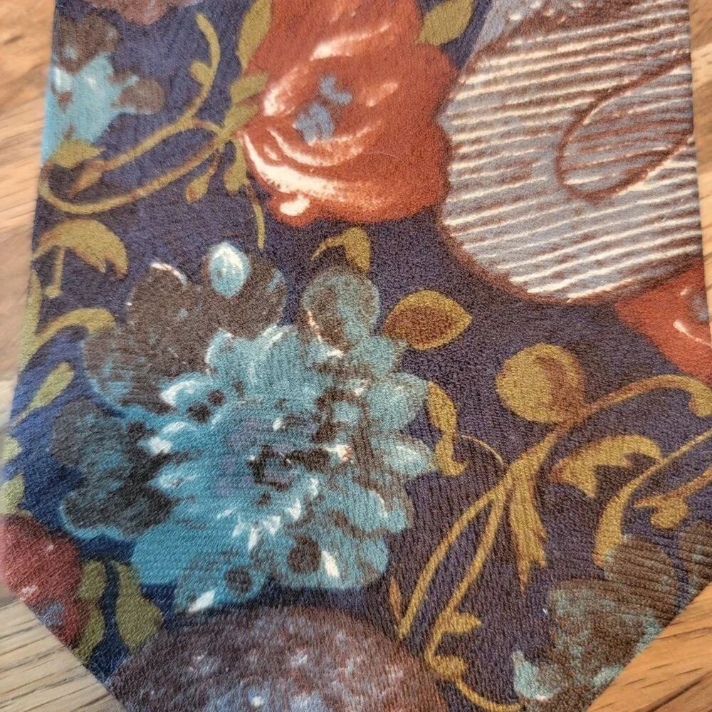 Bugatti Vintage Blue Floral Neck Tie